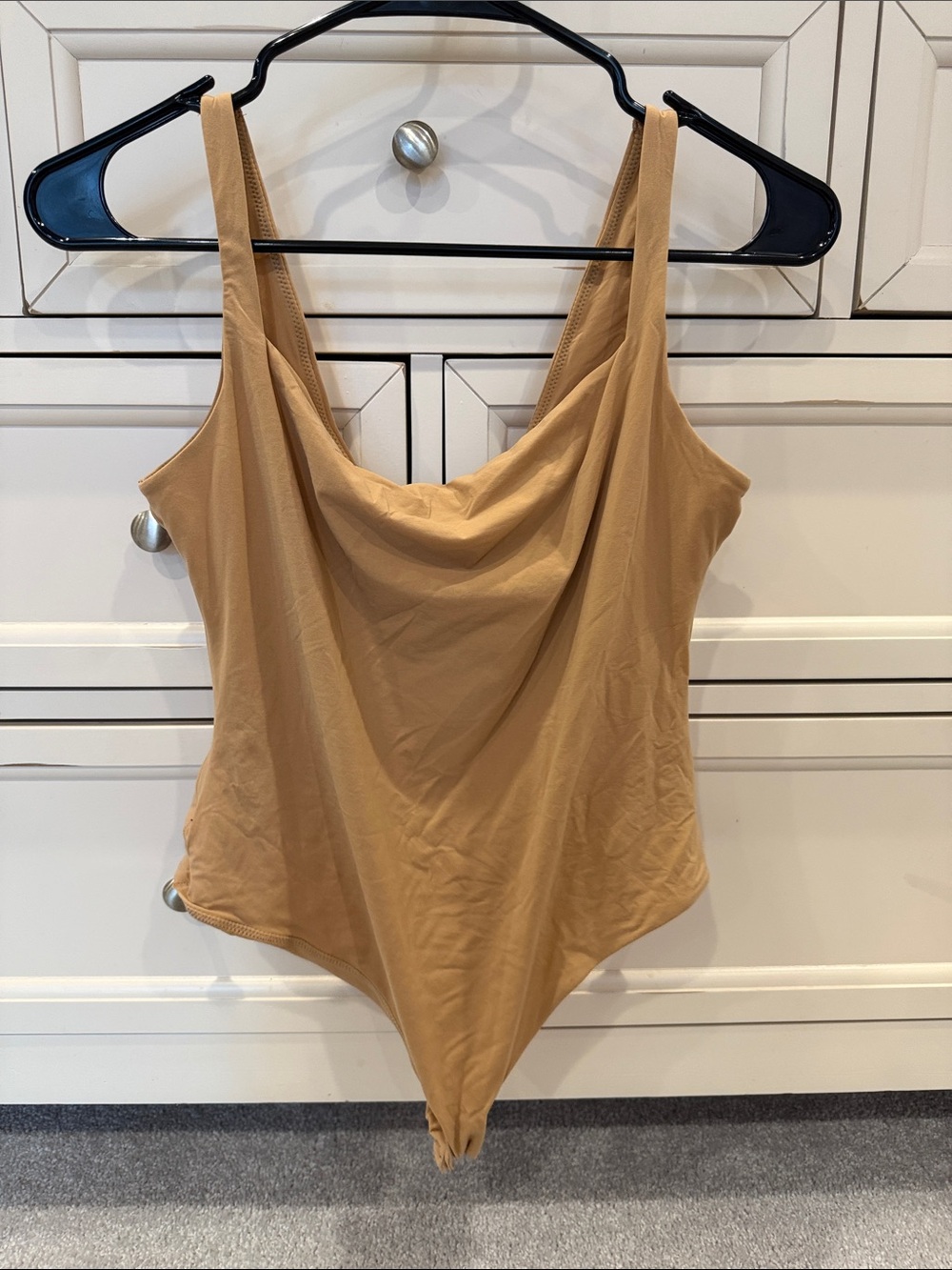 NWT SKIMS Nude/Tan square Neck Bodysuit